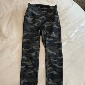 Women’s Camouflage Leggings